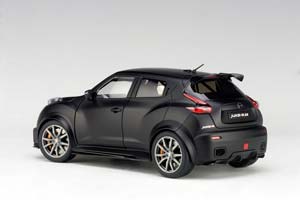 NISSAN JUKE R 2.0 2016 BLACK MATT — фото 2