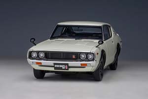 NISSAN SKYLINE 2000GT-R KPGC110 WHITE — фото 11