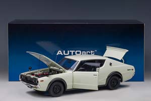 NISSAN SKYLINE 2000GT-R KPGC110 WHITE — фото 15