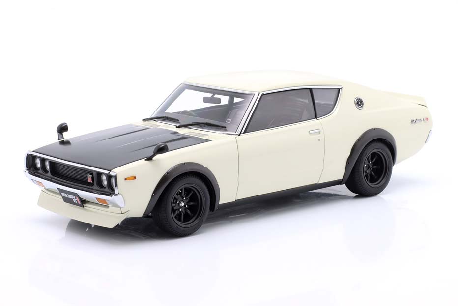 NISSAN SKYLINE 2000 GT-R (KPGC110) TUNED VERSION WHITE BLACK
