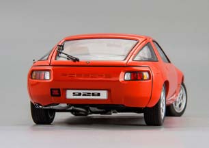 PORSCHE 928 1977 RED — фото 10