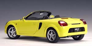 TOYOTA MR2 SPYDER 2000 YELLOW — фото 2