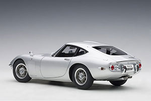 TOYOTA 2000 GT COUPE 1965 SILVER — фото 2