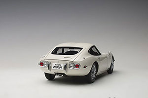 TOYOTA 2000 GT COUPE 1965 WHITE/WIRE SPOKE WHEELS / TOYOTA 2000 GT КУПЕ 1965 БЕЛЫЕ / ПРОВОЛОЧНЫЕ СПИЦЕВЫЕ КОЛЕСА — фото 10