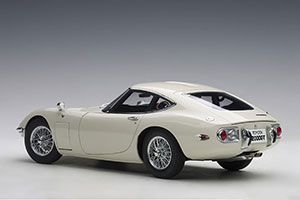TOYOTA 2000 GT COUPE 1965 WHITE/WIRE SPOKE WHEELS / TOYOTA 2000 GT КУПЕ 1965 БЕЛЫЕ / ПРОВОЛОЧНЫЕ СПИЦЕВЫЕ КОЛЕСА — фото 2