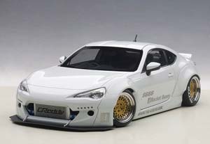 TOYOTA 86 ROCKET BUNNY 2012 METALLIC WHITE/GOLD WHEELS — фото 4