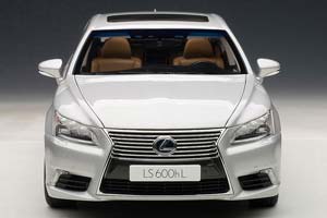 LEXUS LS600HL 2013 СЕРЕБРИСТЫЙ — фото 12