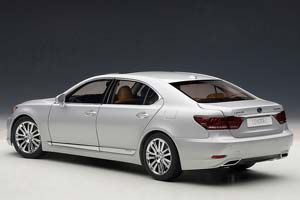LEXUS LS600HL 2013 СЕРЕБРИСТЫЙ — фото 15