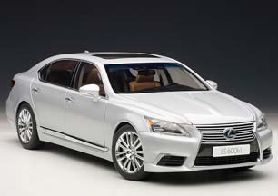 LEXUS LS600HL 2013 СЕРЕБРИСТЫЙ — фото 16