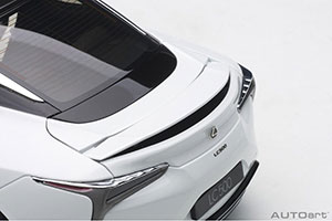 LEXUS LC500 2017 METALLIC WHITE — фото 12