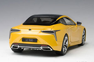 LEXUS LC500 2017 METALLIC YELLOW — фото 16