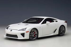 LEXUS LFA 2010 WHITE