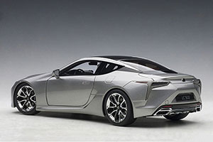 LEXUS LC500 COUPE 2016 TITAN SILVER/RED INTERIOR — фото 2