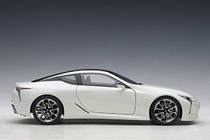 LEXUS LC 500 F 2019 WHITE METALLIC/DARK ROSE INTERIOR — фото 13