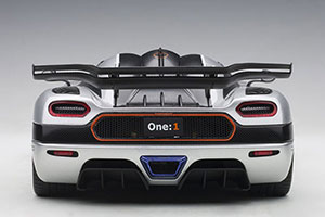 KOENIGSEGG ONE: 1 2014 GRAY WITH CARBON FINISH AND ORANGE — фото 13