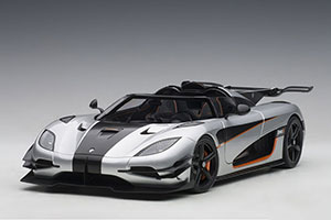 KOENIGSEGG ONE: 1 2014 GRAY WITH CARBON FINISH AND ORANGE — фото 17