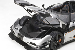 KOENIGSEGG ONE: 1 2014 GRAY WITH CARBON FINISH AND ORANGE — фото 6