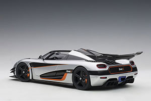 KOENIGSEGG ONE: 1 2014 GRAY WITH CARBON FINISH AND ORANGE — фото 11
