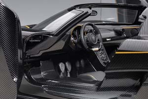KOENIGSEGG ONE: 1 2014 CARBON WITH GOLDEN STRIPES — фото 4