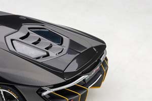 LAMBORGHINI CENTENARIO LP770-4 2017 CARBON/YELLOW — фото 9