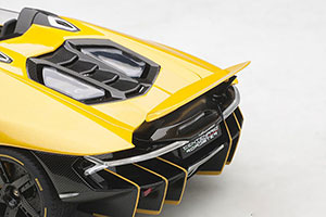 LAMBORGHINI CENTENARIO ROADSTER 2017 YELLOW — фото 12