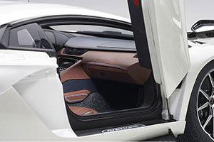 LAMBORGHINI AVENTADOR S 2017 BALLOON WHITE/PEARL WHITE — фото 5