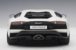 LAMBORGHINI AVENTADOR S 2017 BALLOON WHITE/PEARL WHITE — фото 11