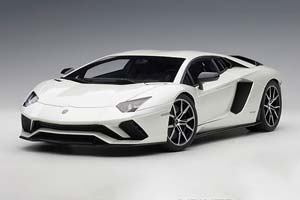 LAMBORGHINI AVENTADOR S 2017 BALLOON WHITE/PEARL WHITE