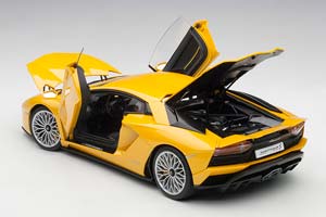 LAMBORGHINI AVENTADOR S 2017 YELLOW PEARL — фото 3