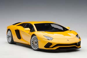 LAMBORGHINI AVENTADOR S 2017 YELLOW PEARL — фото 12