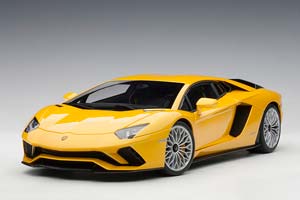 LAMBORGHINI AVENTADOR S 2017 YELLOW PEARL — фото 13