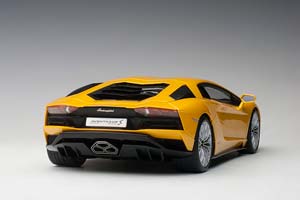 LAMBORGHINI AVENTADOR S 2017 YELLOW PEARL — фото 14