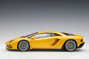LAMBORGHINI AVENTADOR S 2017 YELLOW PEARL — фото 15
