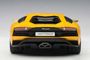 LAMBORGHINI AVENTADOR S 2017 YELLOW PEARL — фото 9