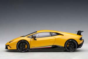LAMBORGHINI HURACAN PERFORMANTE 2017 GIALLO INTI/PEARL YELLOW — фото 15