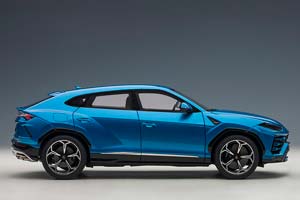 LAMBORGHINI URUS 2020 BLUE — фото 16