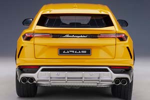 LAMBORGHINI URUS 2018 YELLOW — фото 9