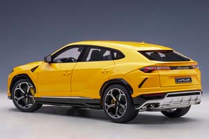 LAMBORGHINI URUS 2018 YELLOW — фото 2