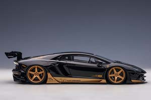 LAMBORGHINI AVENTADOR LB PERFORMANCE BLACK/GOLDEN — фото 16