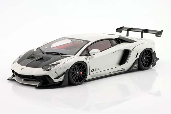 LAMBORGHINI AVENTADOR LIBERTY WALK LB WORKS LIMITED EDITION БЕЛЫЙ С КАРБОНОМ