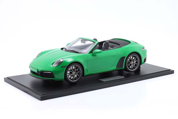 PORSCHE 911 (992) CARRERA 4S CONVERTIBLE 2020 GREEN — фото 3