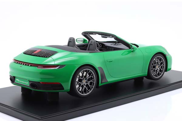 PORSCHE 911 (992) CARRERA 4S CONVERTIBLE 2020 GREEN — фото 2