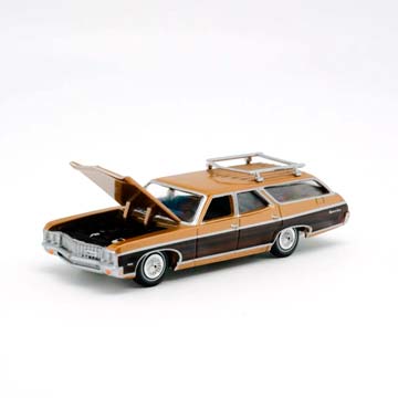 CHEVROLET KINGSWOOD ESTATE WAGON 1970, CHAMPAGNE GOLD METALLIC (ДЛИНА МОДЕЛИ 6-10 СМ)
