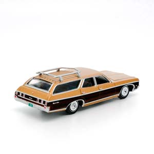 CHEVROLET KINGSWOOD ESTATE WAGON 1970, CHAMPAGNE GOLD METALLIC (ДЛИНА МОДЕЛИ 6-10 СМ) — фото 2