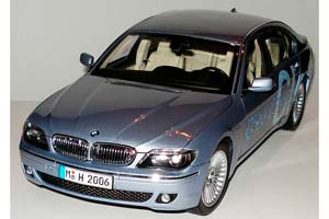 BMW HYDROGEN 7ER (E65 LCI/E66 LCI) FACELIFT 2005 СЕРО-ГОЛУБОЙ МЕТАЛЛИК — фото 10