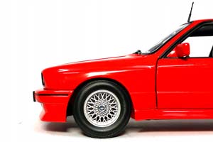 BMW M3 (E30) КРАСНЫЙ — фото 10