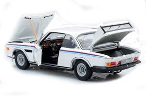 BMW 3.0 CSL БЕЛЫЙ — фото 4