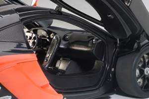 MCLAREN P1 GTR YEAR 2015 BLACK / ORANGE 1:18 AUTOART — фото 6