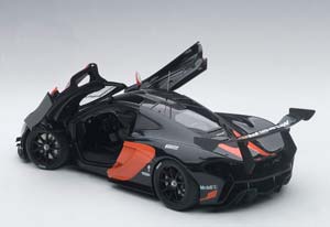 MCLAREN P1 GTR YEAR 2015 BLACK / ORANGE 1:18 AUTOART — фото 2