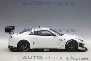 NISSAN GT-R NISMO GT3 2015 WHITE — фото 6